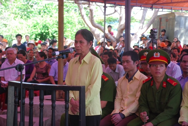 nan nhan hoi thanh duc chua troi anh 4