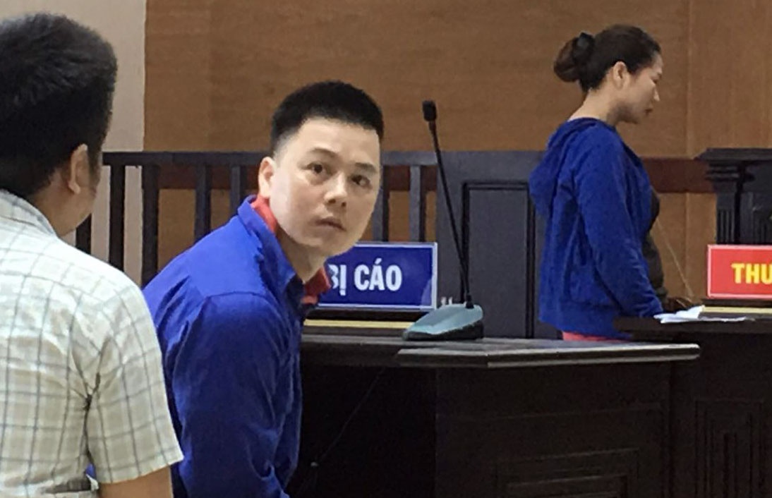 Bi cao dam o be gai 8 tuoi co 2 luat su bao chua hinh anh