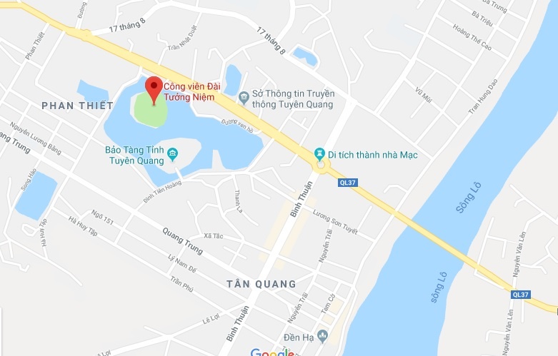 nam thanh nien treo co tren cay anh 2