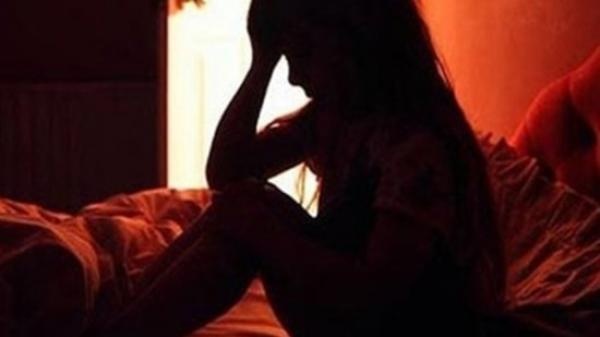 To truong dan pho bi to dam o be gai 12 tuoi hinh anh