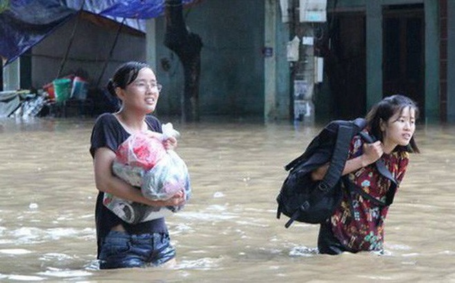 thi sinh vung lu di thi anh 5