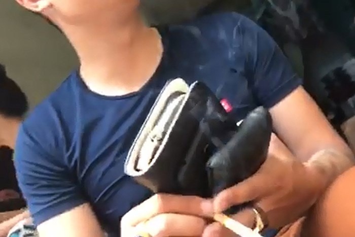 Co gai nhanh tri phat hien chieu lua tinh vi cua ga trai 'sanh dieu' hinh anh
