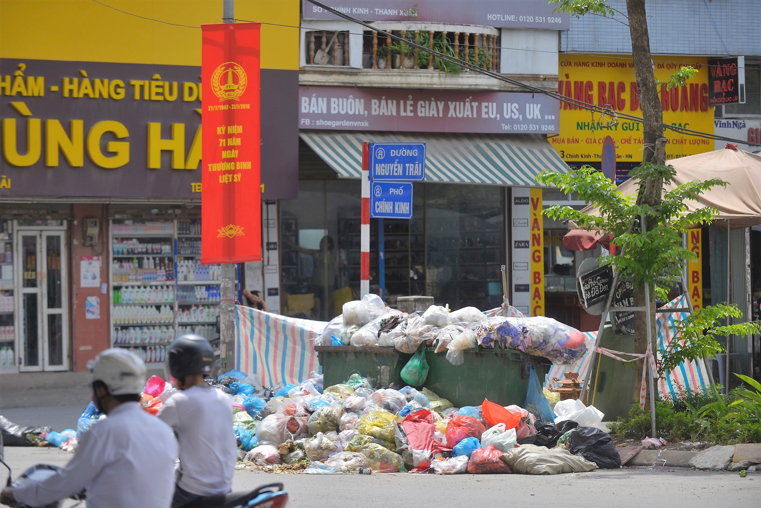 chặn xe bãi rác nam sơn ảnh 3 chan xe bai rac nam son anh 3