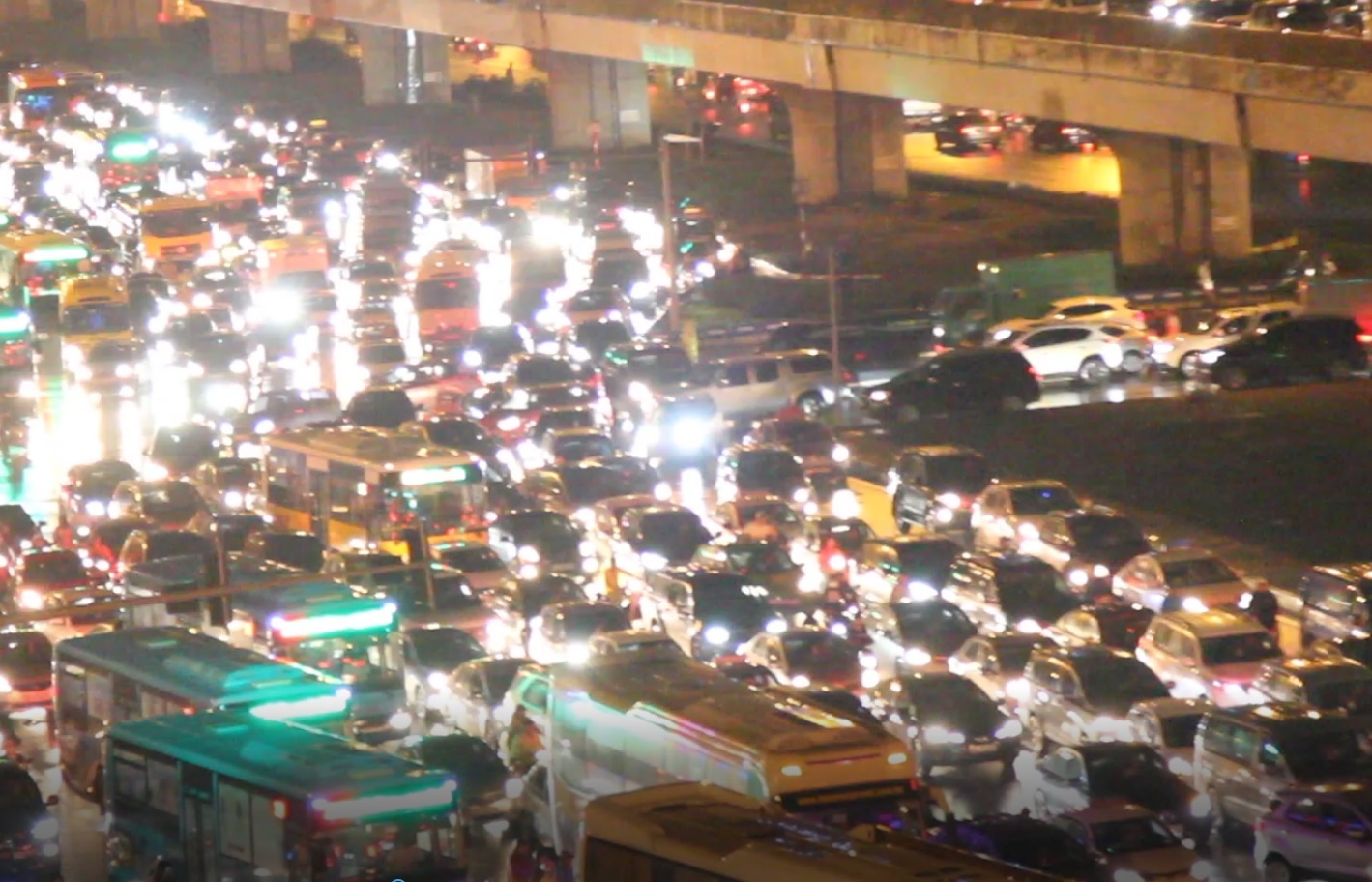 Duong vanh dai 3 tac nghen sau mua lon hinh anh