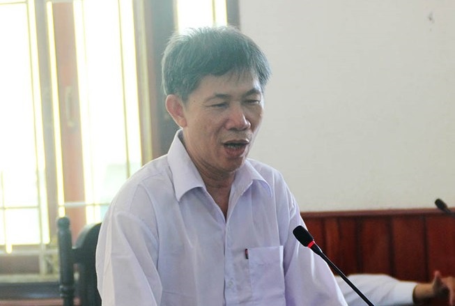 Truong phong thanh tra thue Binh Dinh nhan hoi lo 130 trieu hinh anh