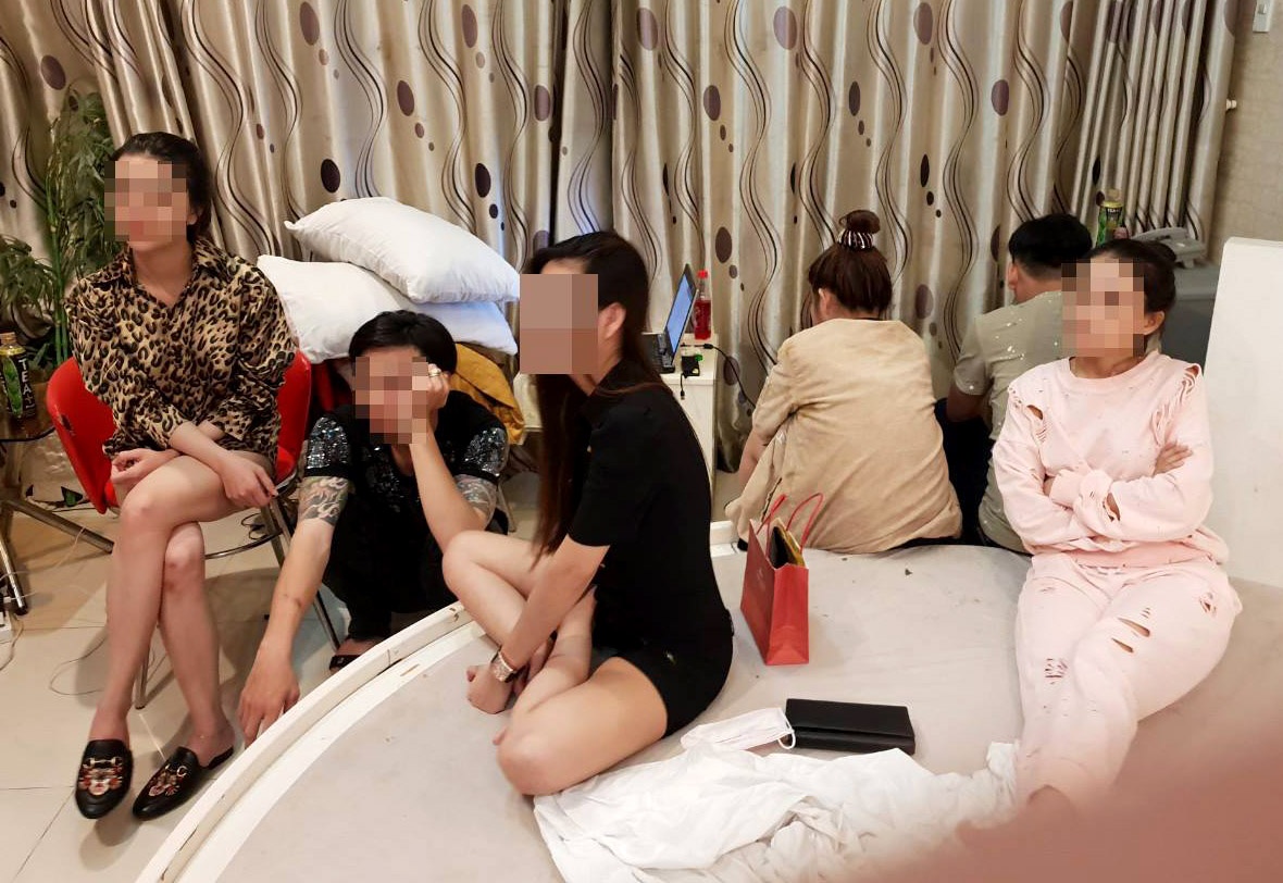 phê ma túy trong khách sạn ảnh 1 phe ma tuy trong khach san anh 1
