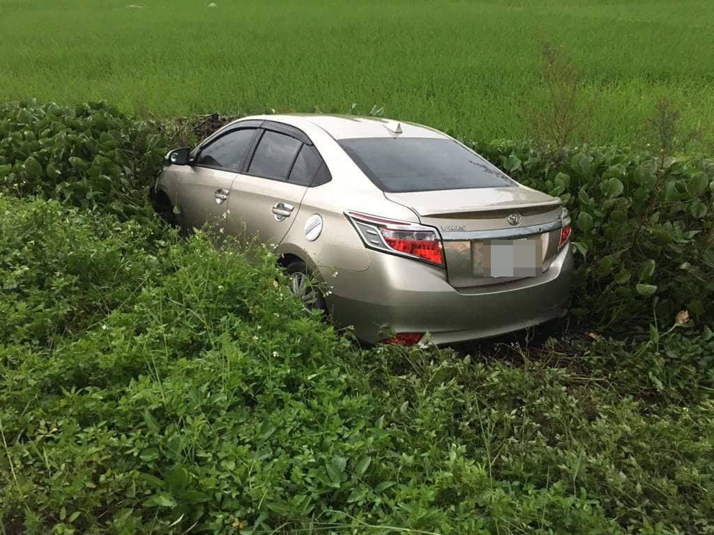 lao xuong ruong tranh xe lan lan anh 1