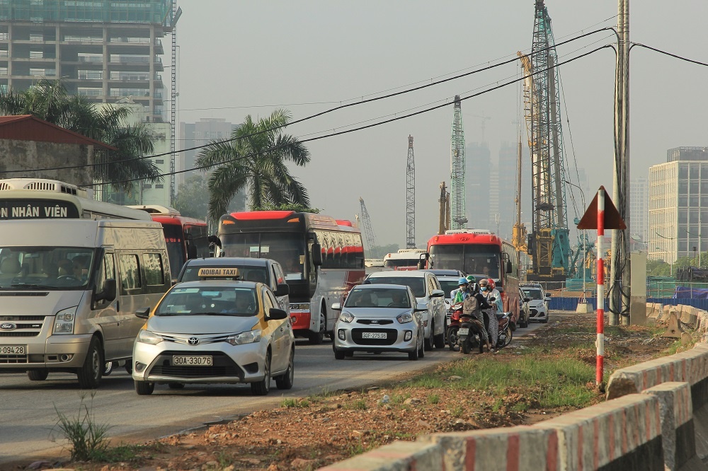 người dân nghỉ lễ đổ về Hà Nội ảnh 9 nguoi dan nghi le do ve Ha Noi anh 9