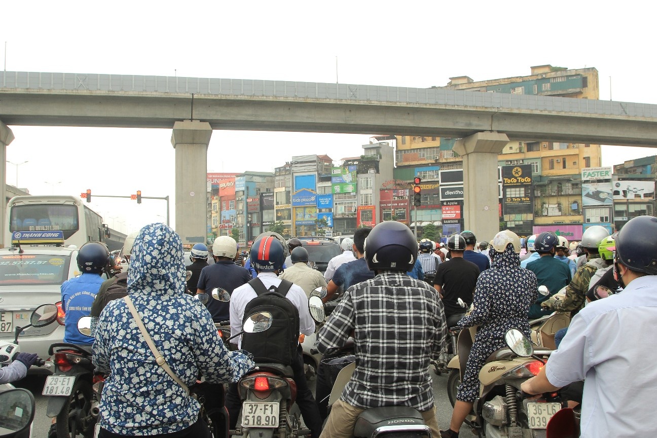 người dân nghỉ lễ đổ về Hà Nội ảnh 6 nguoi dan nghi le do ve Ha Noi anh 6