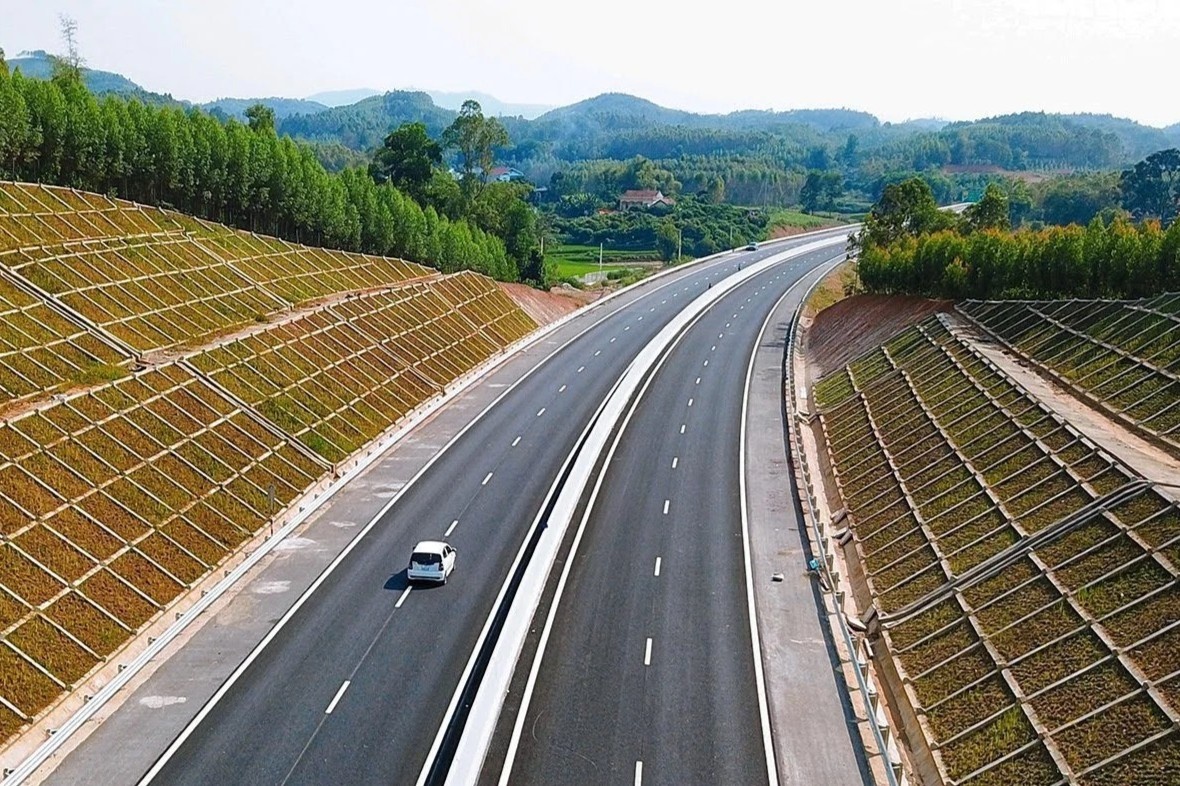 Du tru gan 1 ty USD dau tu cao toc Khanh Hoa - Buon Ma Thuot hinh anh