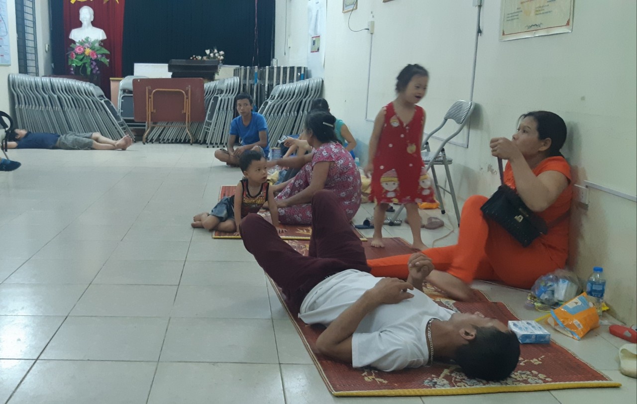 chay xom tro tren duong De La Thanh anh 4