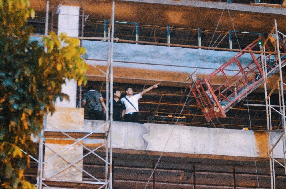 Con bao nhieu cai chet tuc tuoi nhu co gai bi khung sat roi trung? hinh anh