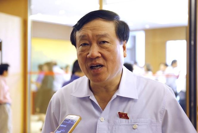 An tuong cua vi Chanh an Toi cao voi dai bieu Quoc hoi hinh anh