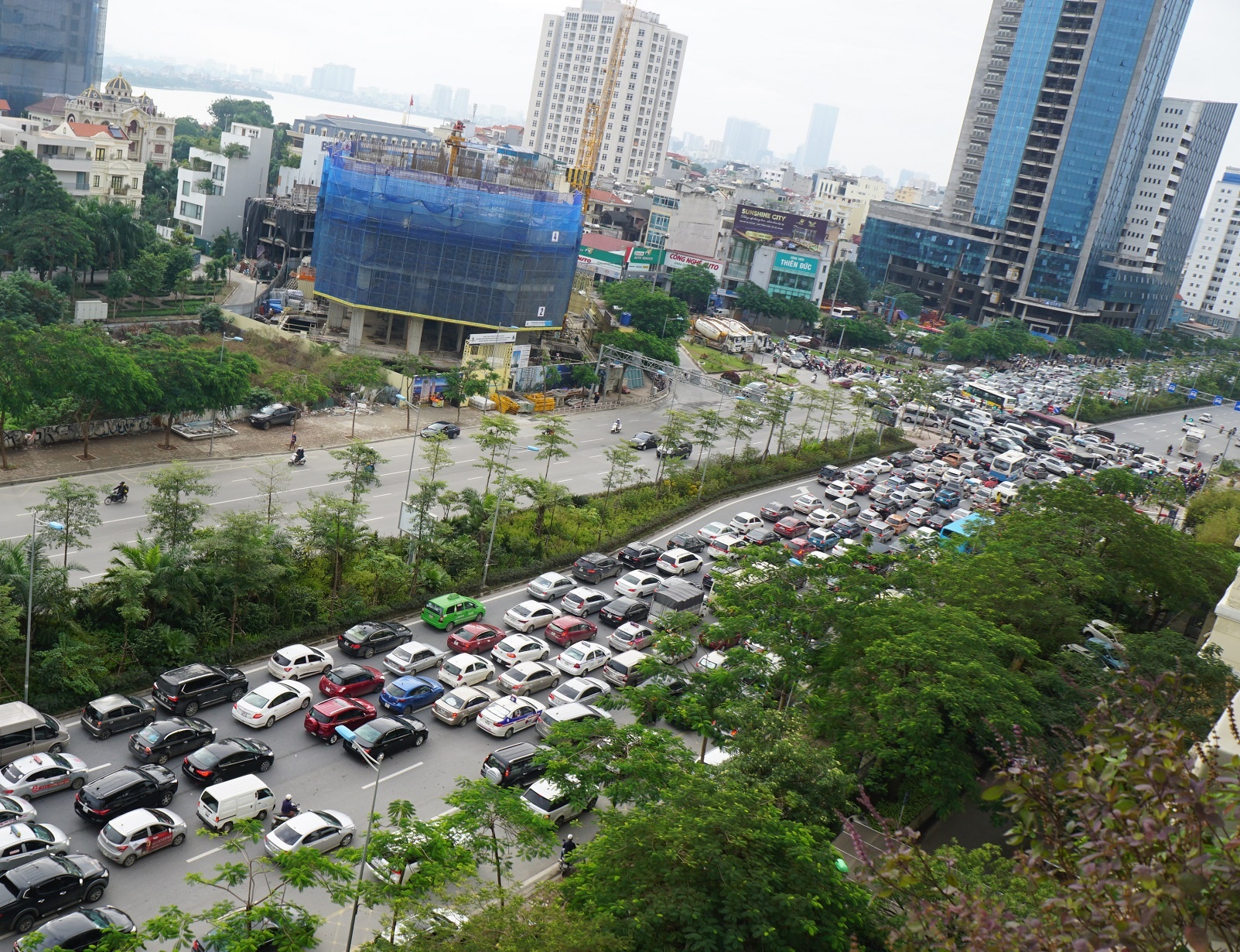 đường Võ Chí Công tắc nghẽn ảnh 5 duong Vo Chi Cong tac nghen anh 5