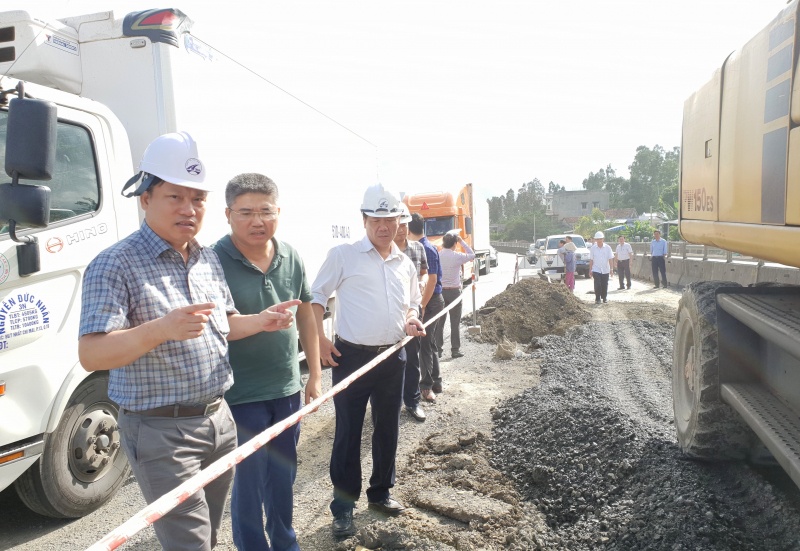 sua chua o ga quoc lo 1 anh 1