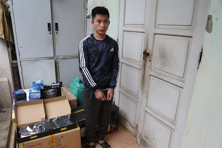 Chủ shop quần áo ảnh 1 Chu shop quan ao anh 1