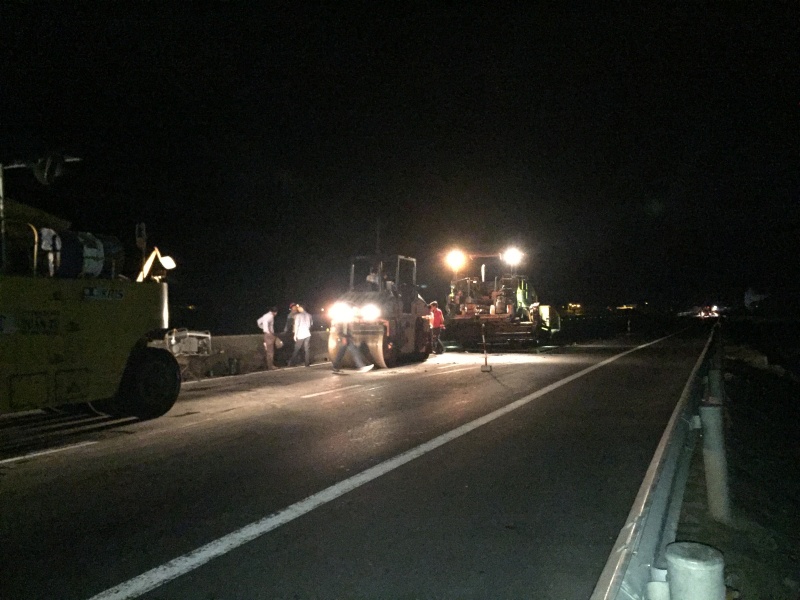 Dinh chi can bo, de nghi 'cam cua' 6 nha thau tai quoc lo 1 hinh anh