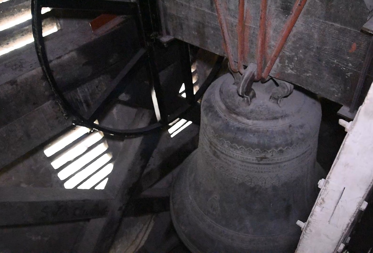 kéo chuông nhà thờ lớn Hà Nội ảnh 2 keo chuong nha tho lon Ha Noi anh 2