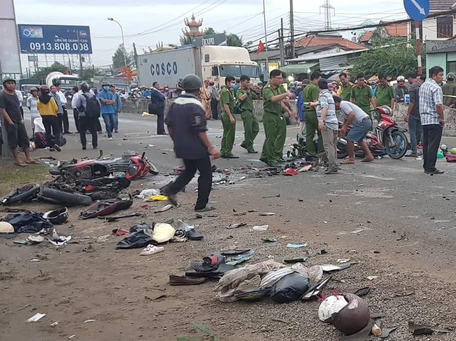 Pho thu tuong: 'Khong dung lai o viec khoi to tai xe container' hinh anh