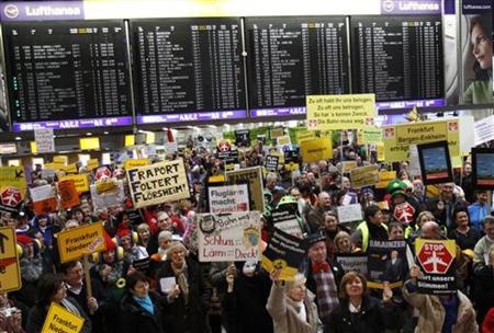 May bay VN den Frankfurt khong the noi chuyen do dinh cong tai san bay hinh anh