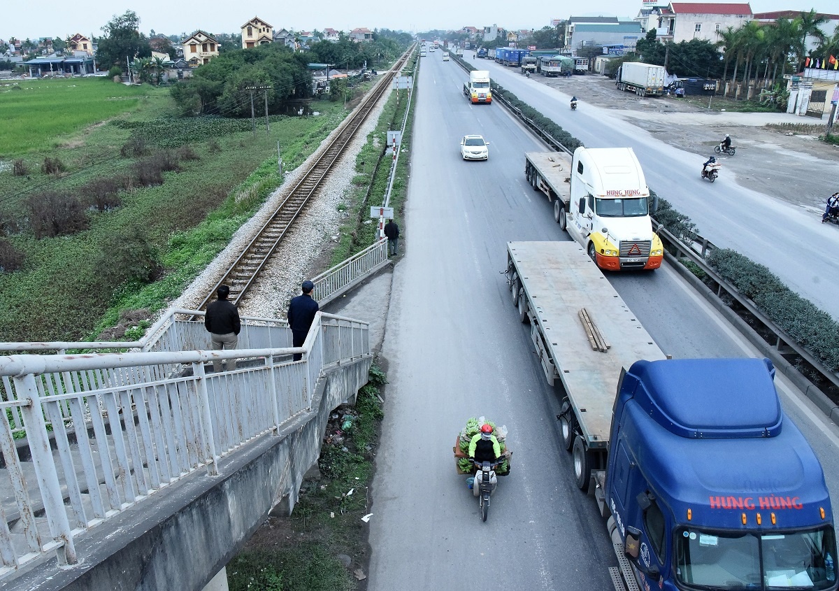 tai nạn 8 người chết Hải Dương ảnh 1 tai nan 8 nguoi chet Hai Duong anh 1