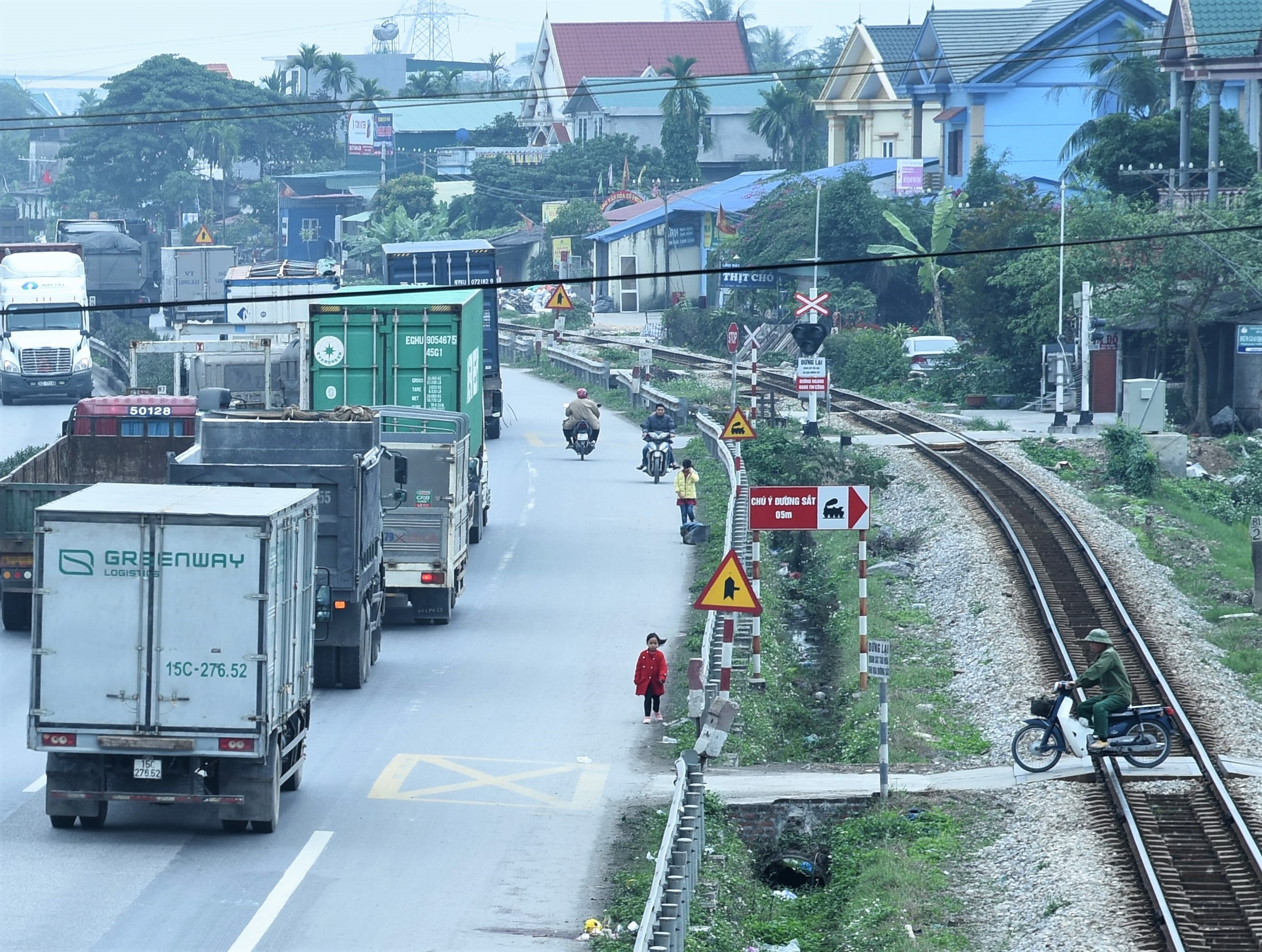 tai nạn 8 người chết Hải Dương ảnh 2 tai nan 8 nguoi chet Hai Duong anh 2