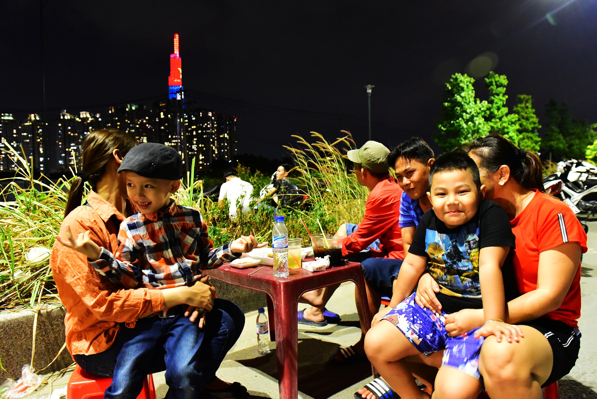 Dan Sai Gon don giao thua anh 8