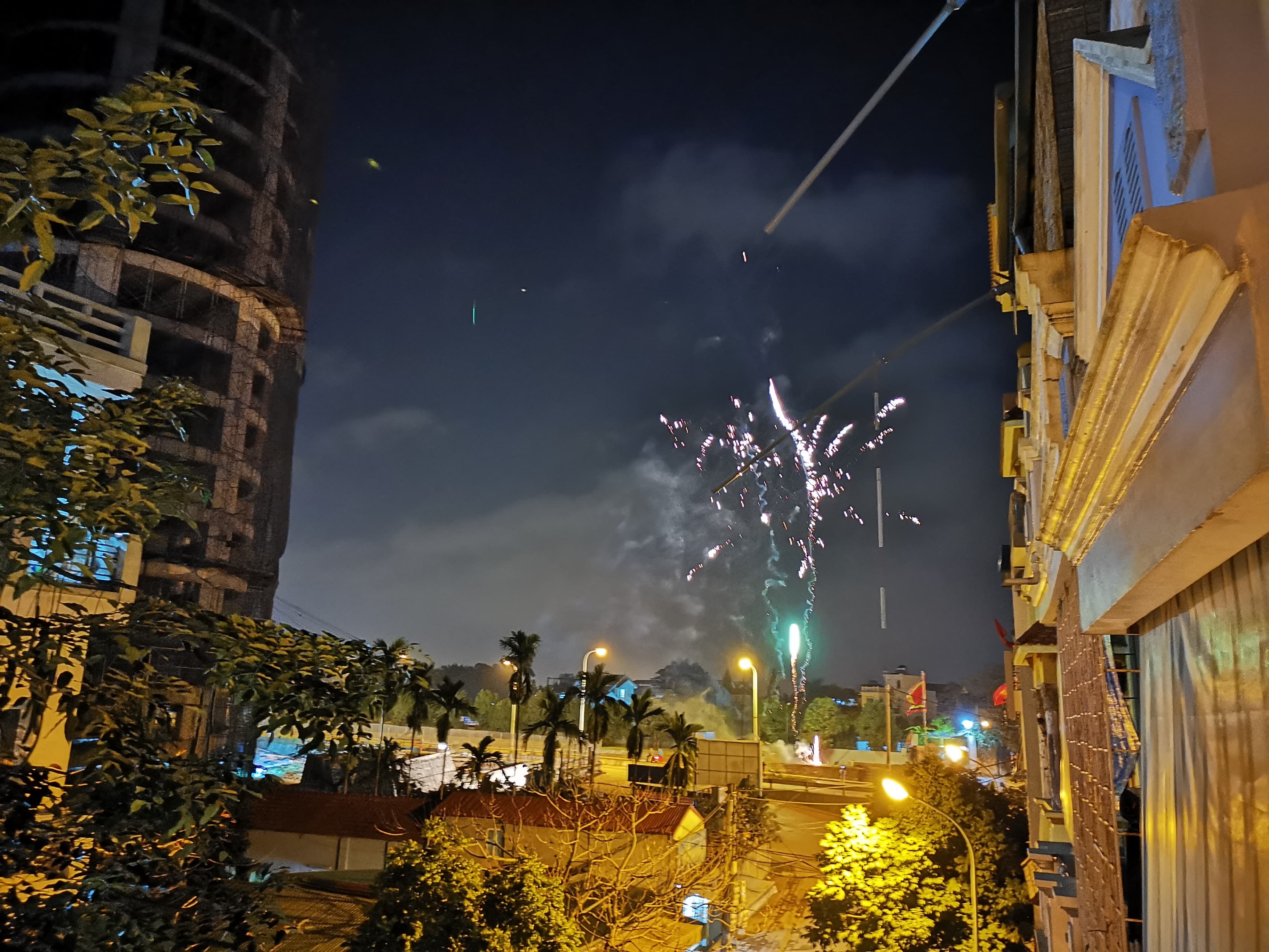 dot phao hoa tu phat anh 3