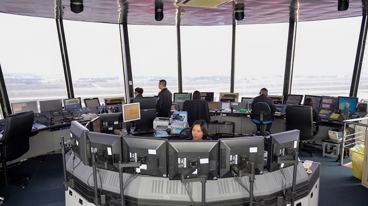 kiem soat vien khong luu anh 1