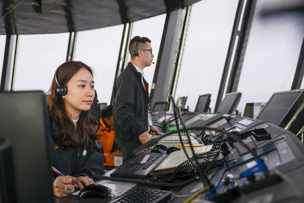 kiem soat vien khong luu anh 4