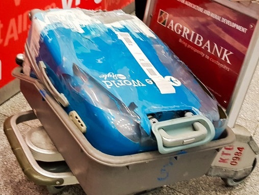 Dai su Hoang Anh Tuan chi trich viec bao quan hanh ly tai Tan Son Nhat hinh anh