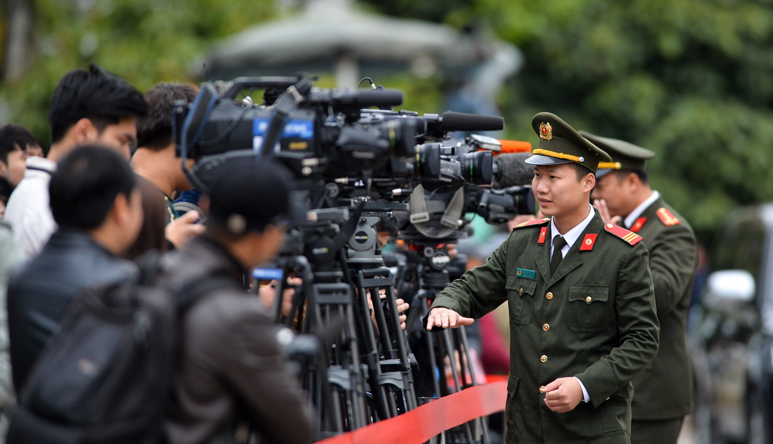 phong vien truc chien ga Dong Dang anh 7