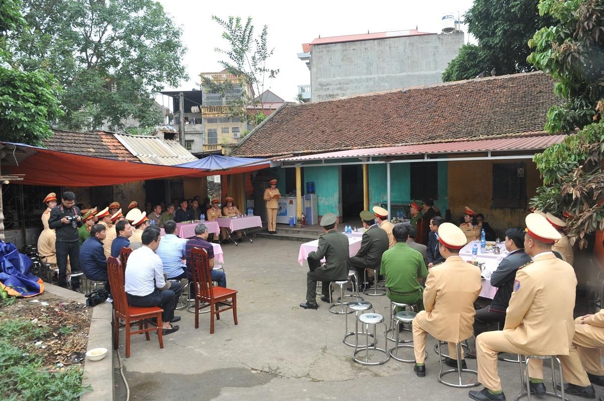 hy sinh bao ve thuong dinh My - Trieu anh 2