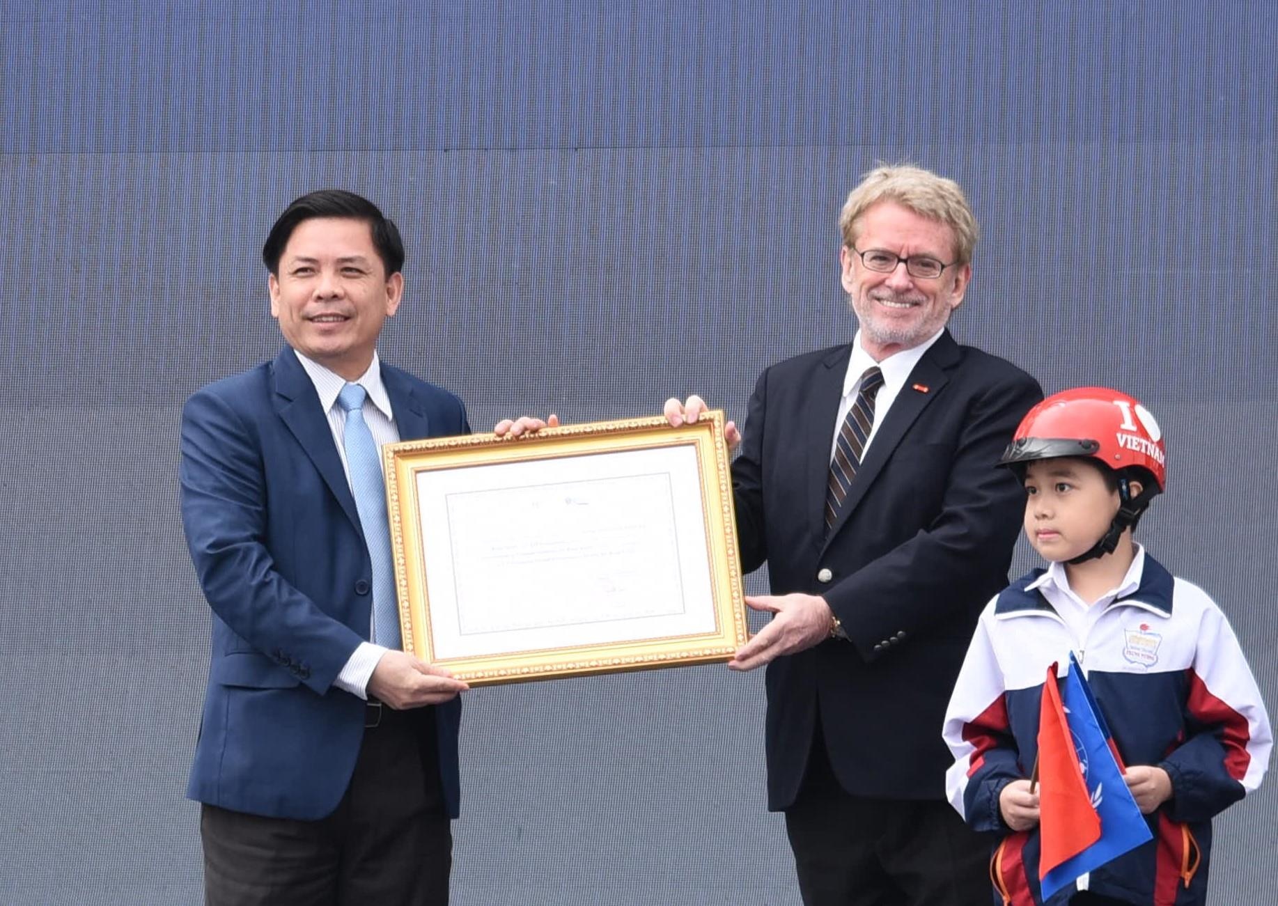 Giam tai nan giao thong anh 2