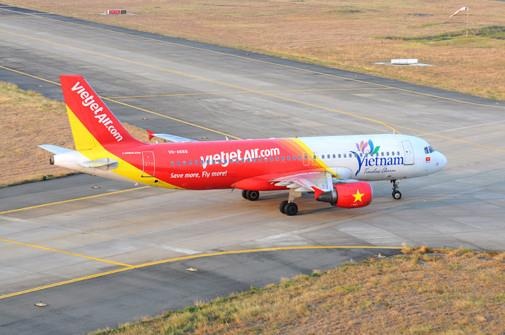 To bay VietJet nhan loi 'lan lo' duong bang tai Vinh hinh anh