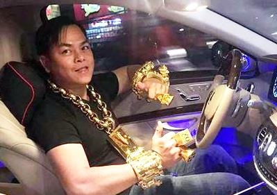 Dan mang noi gi khi Phuc XO bi cong an tam giu? hinh anh