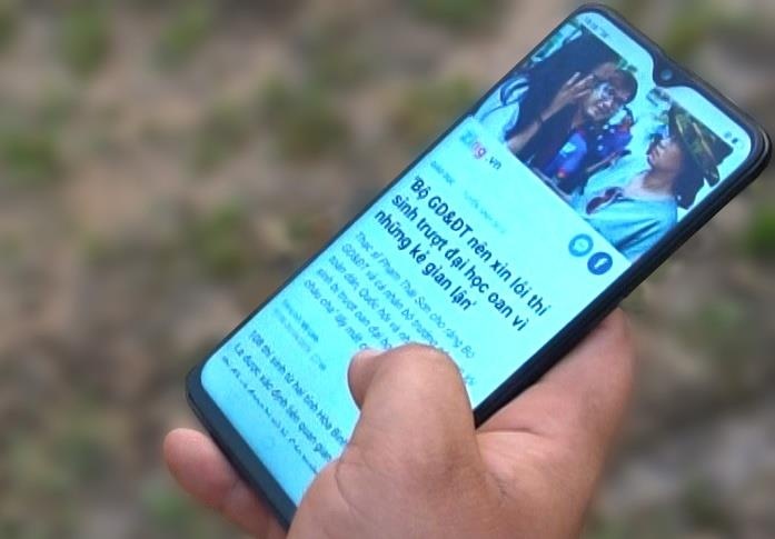 Nguoi dan Son La buc xuc cho thi sinh truot oan vi 'con quan' gian lan hinh anh