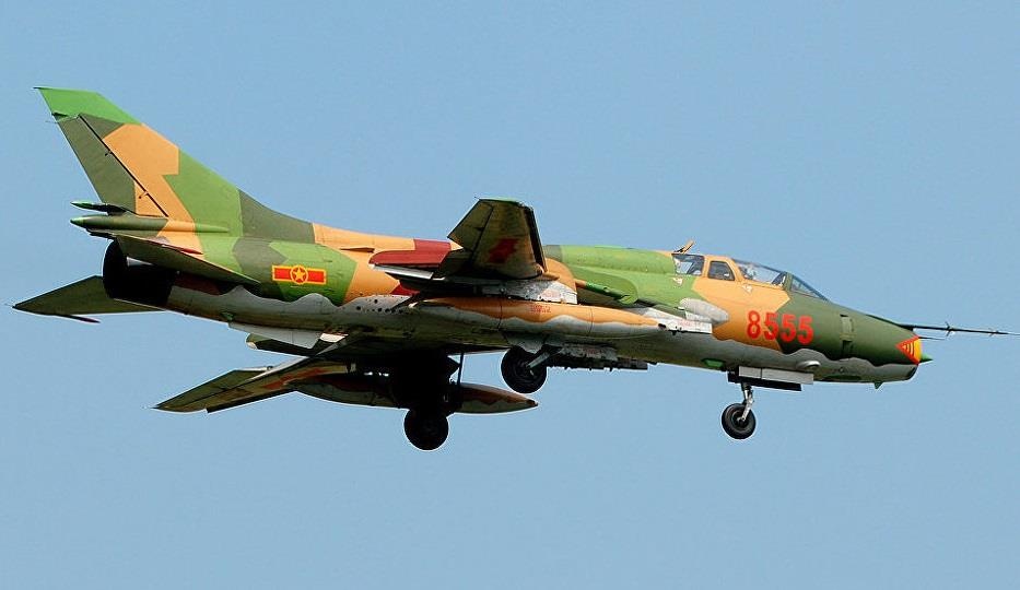May bay chien dau Su-22 gap nan o Yen Bai hinh anh