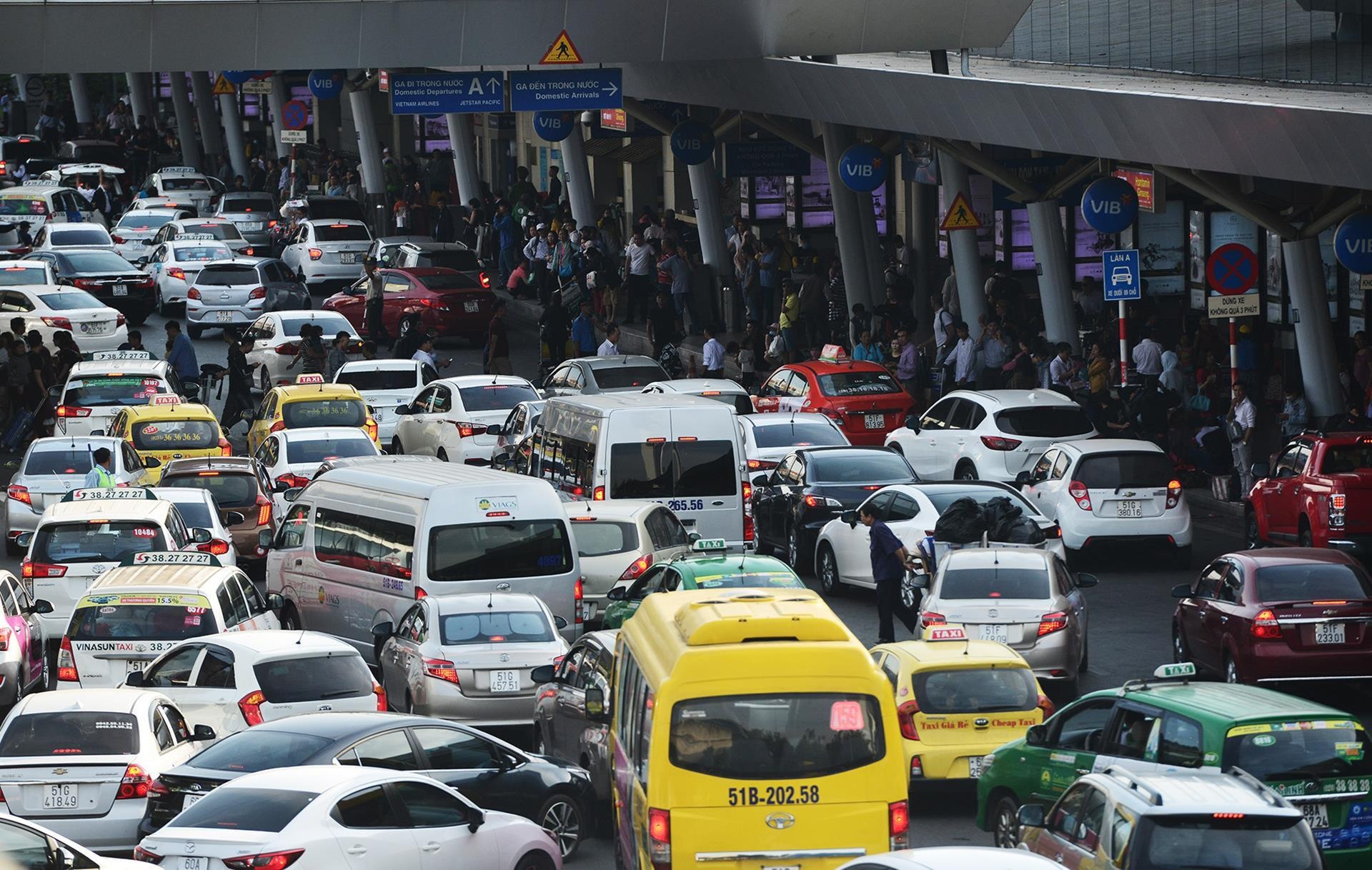 tang chuyen dip nghi le 5 ngay anh 2