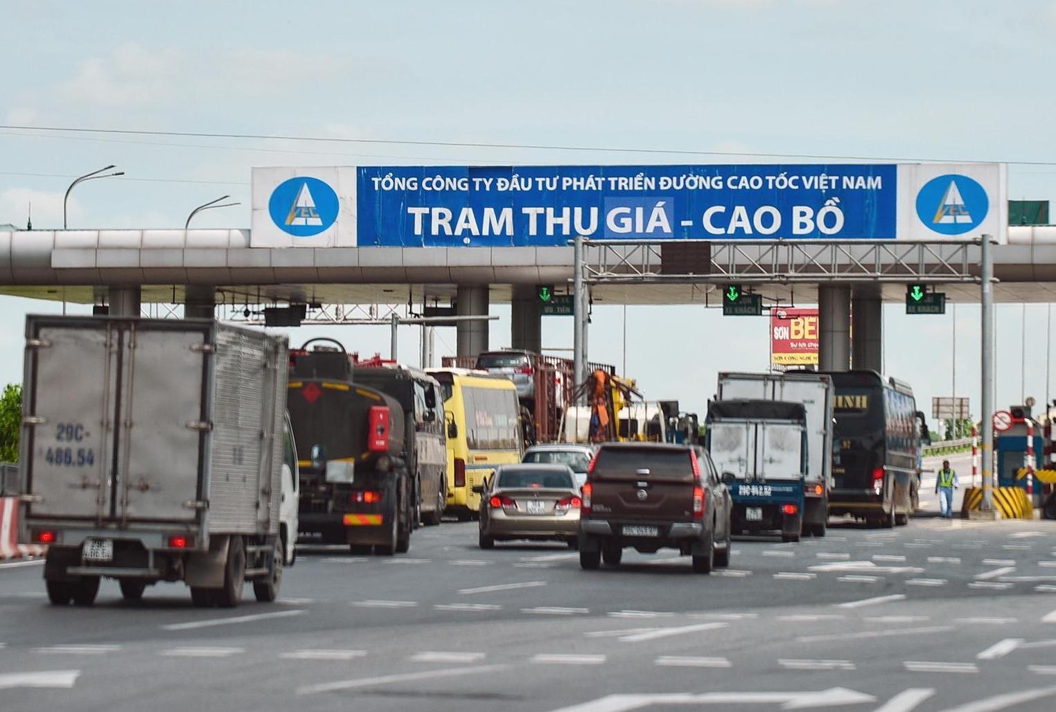 Vi sao Bo GTVT loay hoay giua thu 'phi', 'gia' va 'tien'? hinh anh