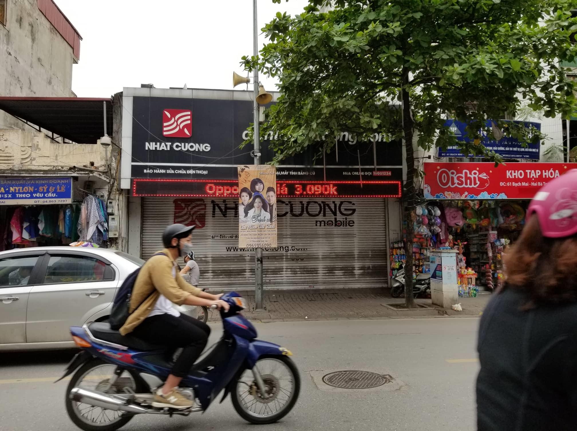 Cong an kham xet Nhat Cuong mobile anh 8