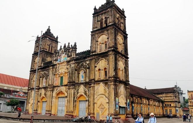 So Van hoa Nam Dinh giai thich viec cap phep ha giai nha tho Bui Chu hinh anh