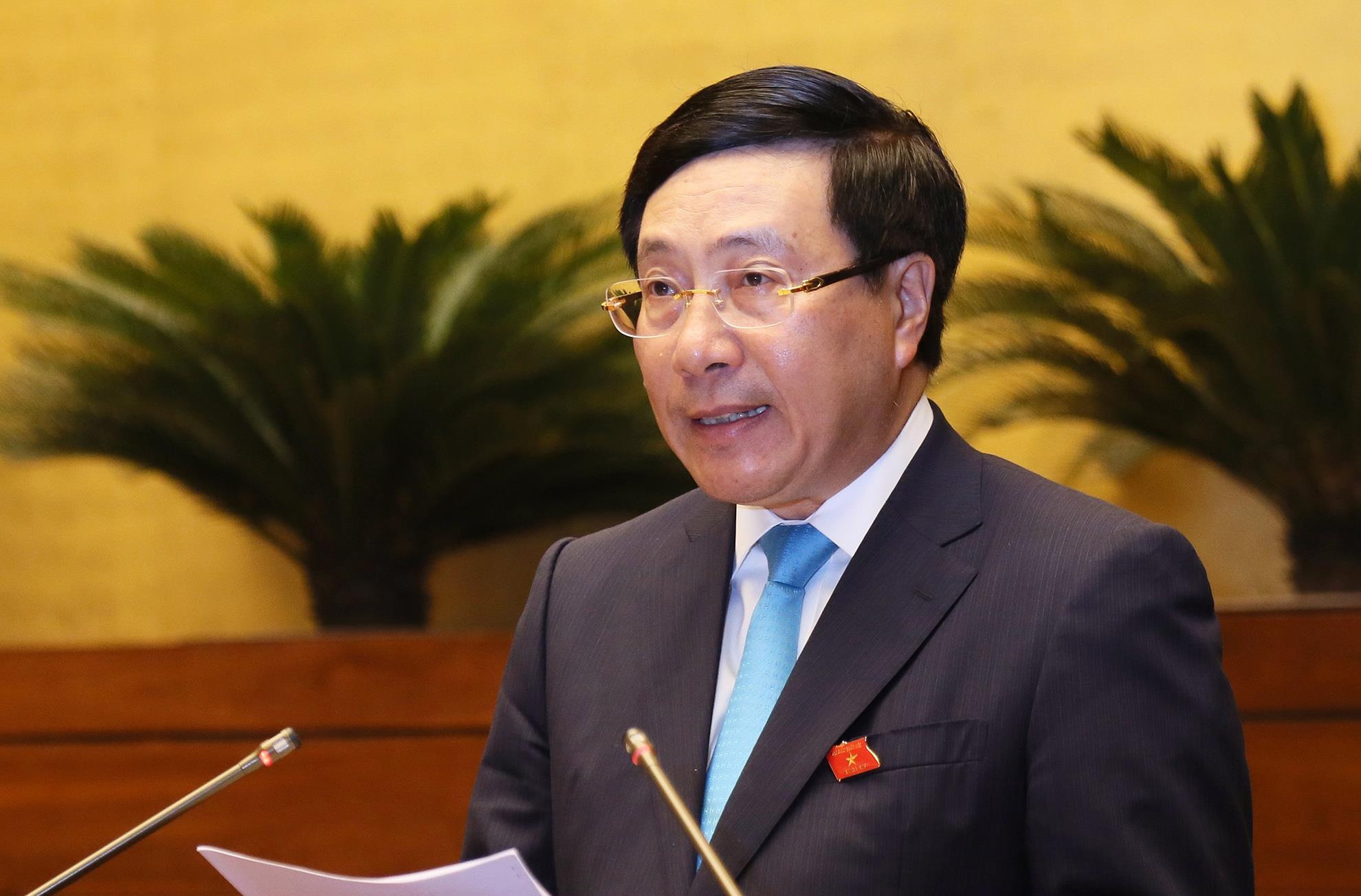 Bao ho ngu dan Viet Nam bi bat giu tren vung bien chua phan dinh hinh anh