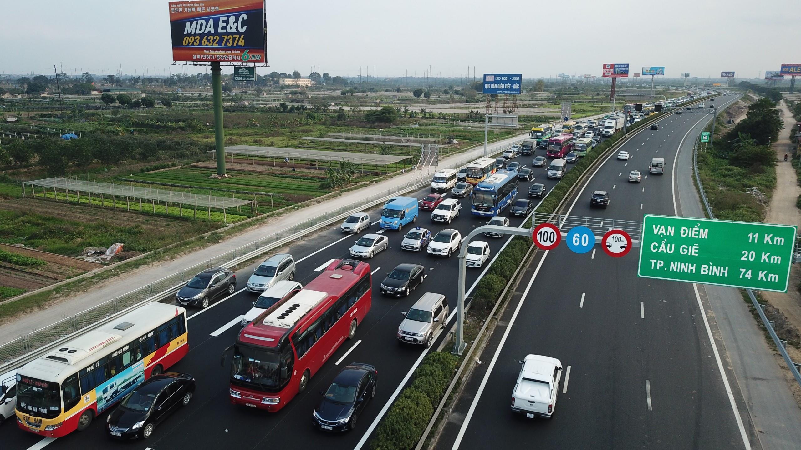 Tiep tuc chay y sao luu du lieu, BOT Phap Van se phai dung thu phi hinh anh