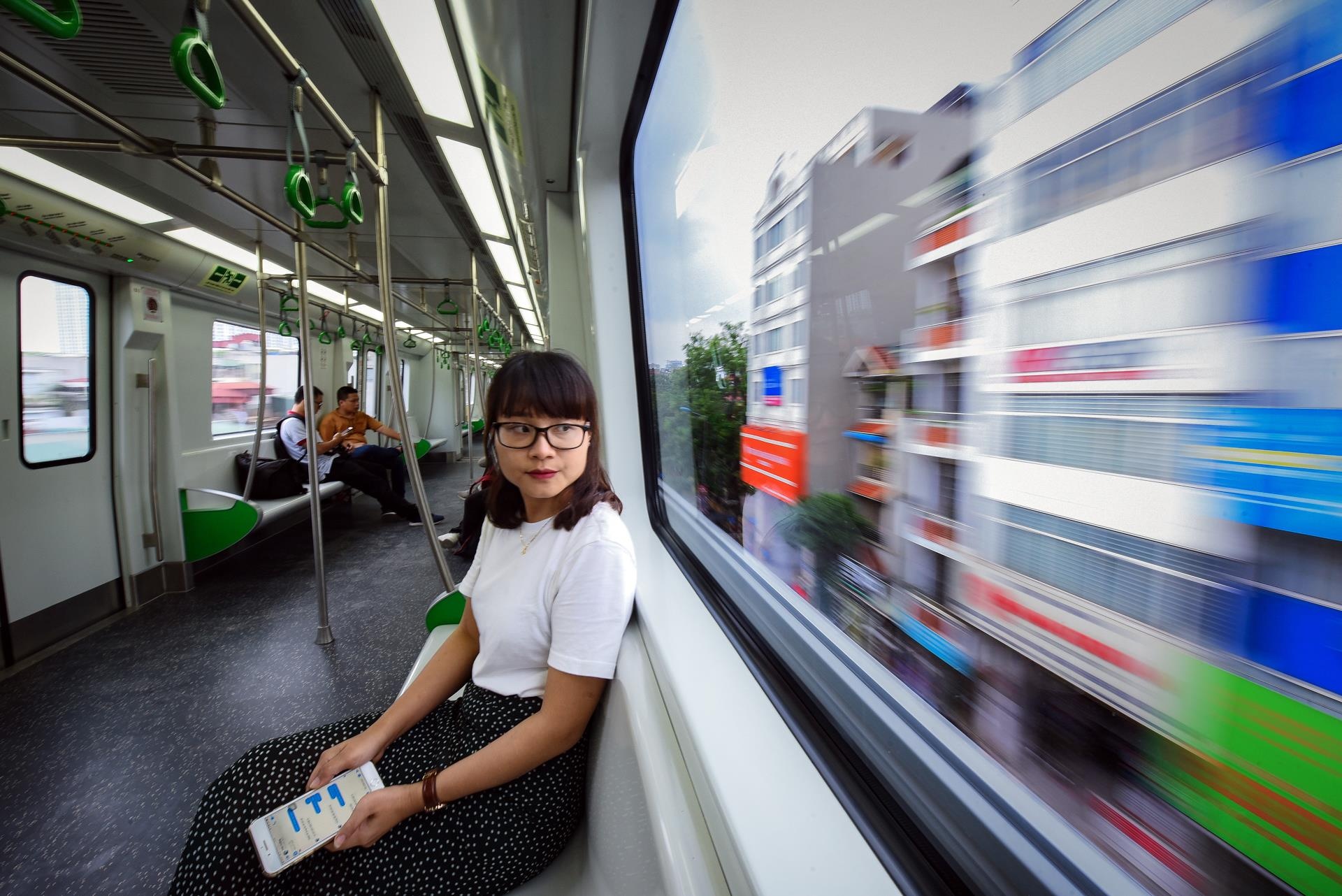 Nhan su nguoi Viet dien tap van hanh toan tuyen duong sat Cat Linh hinh anh