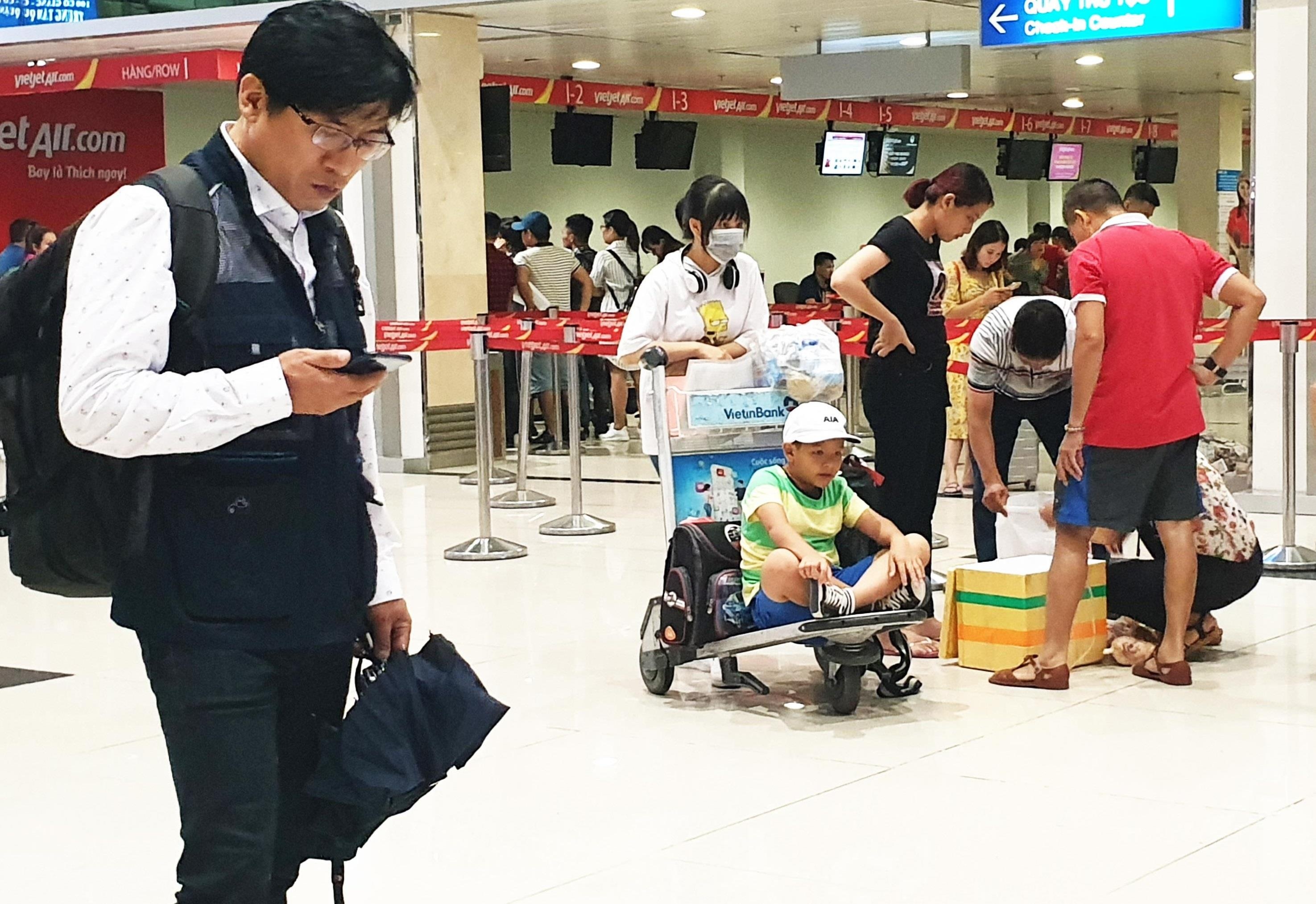 VietJet hủy chuyến hàng loạt ảnh 3 VietJet huy chuyen hang loat anh 3