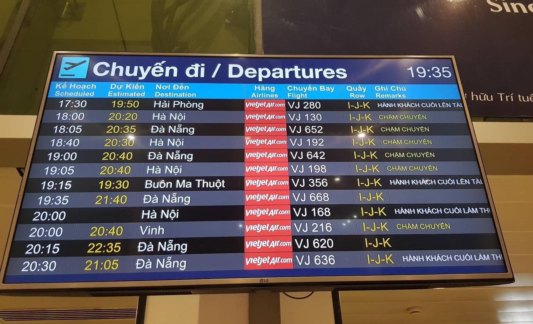 VietJet hủy chuyến hàng loạt ảnh 2 VietJet huy chuyen hang loat anh 2