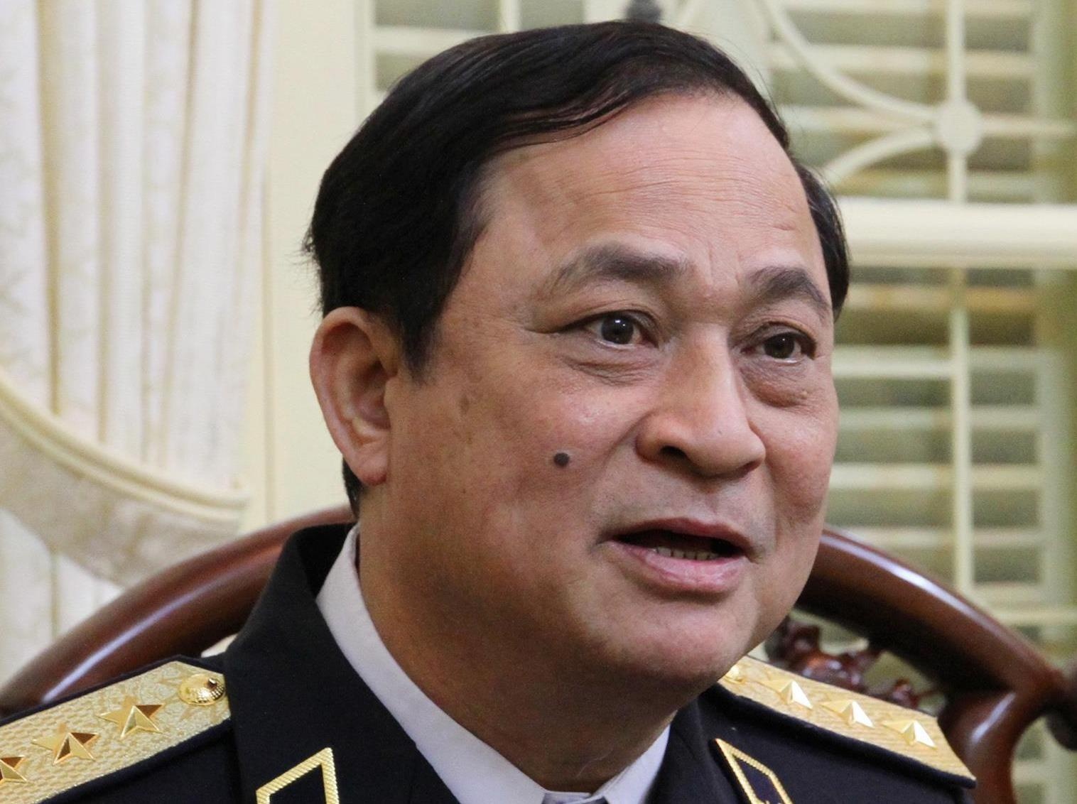 Dang lam thu tuc xu ly ky luat Do doc Nguyen Van Hien hinh anh