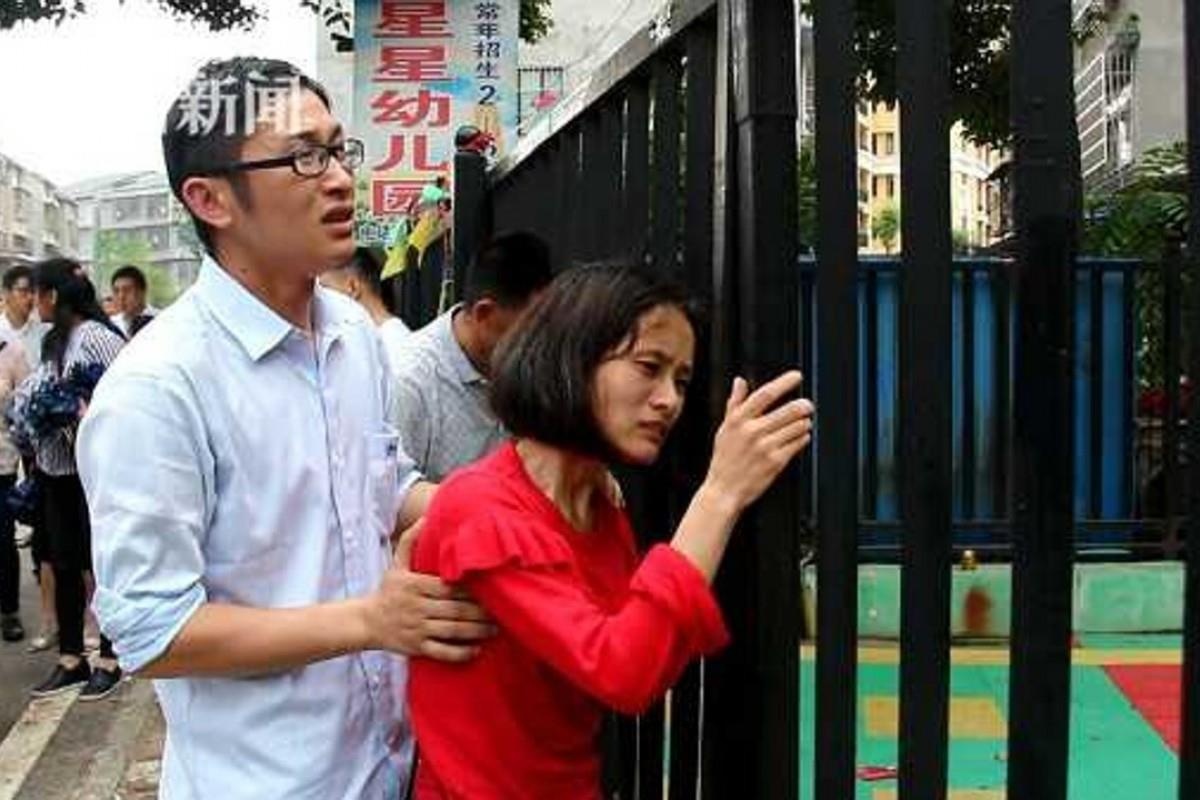 Nhung cai chet thuong tam vi thay co, cha me quen tre tren xe hinh anh