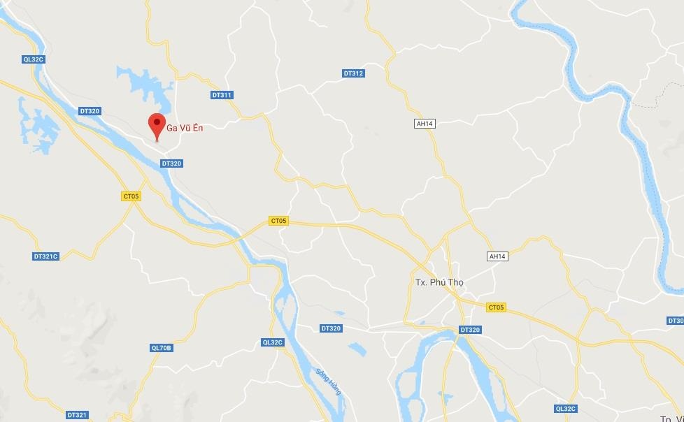 lái tàu rơi xuống đất ảnh 1 lai tau roi xuong dat anh 1